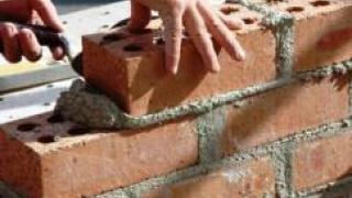 Кирпичу и цементу приписали существенный рост объемов производства